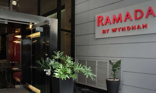 Ramada Buenos Aires Centro Exterior