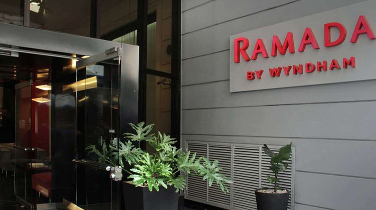 Ramada Buenos Aires Centro Exterior