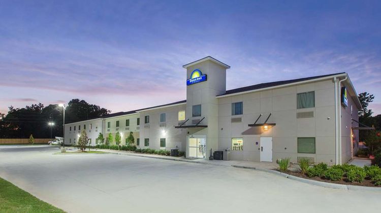Days Inn by Wyndham Baton Rouge Airport Exterior