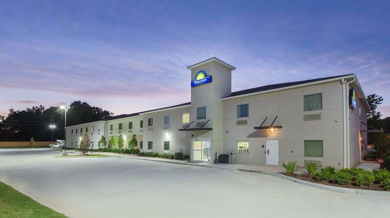 <b>Days Inn by Wyndham Baton Rouge Airport Exterior</b>. Images powered by <a href="https://iceportal.shijigroup.com/" title="IcePortal" target="_blank">IcePortal</a>.