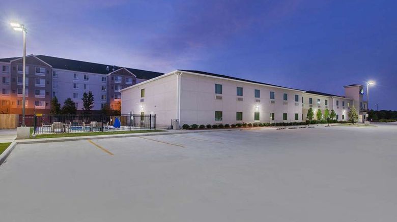 <b>Days Inn by Wyndham Baton Rouge Airport Exterior</b>. Images powered by <a href="https://iceportal.shijigroup.com/" title="IcePortal" target="_blank">IcePortal</a>.