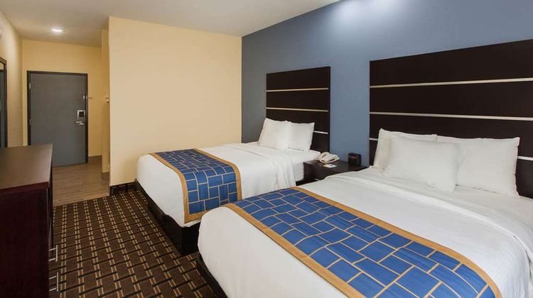 Days Inn by Wyndham Baton Rouge Airport Room