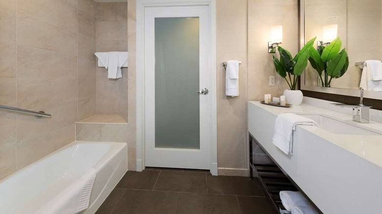 <b>The Hotel at Arundel Preserve Room</b>. Images powered by <a href="https://iceportal.shijigroup.com/" title="IcePortal" target="_blank">IcePortal</a>.
