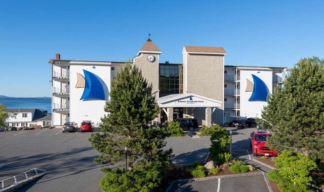 Atlantic Oceanside Hotel & Event Center Exterior