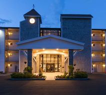 Atlantic Oceanside Hotel & Event Center Exterior