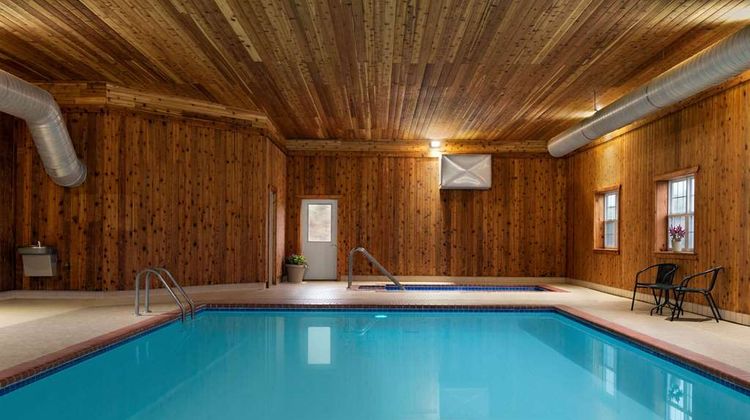AmericInn by Wyndham Dodgeville Pool