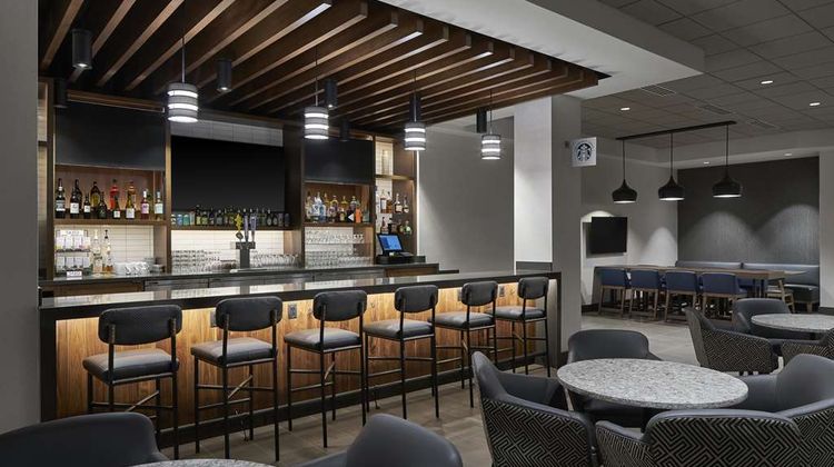 Hyatt Place Wilmington Riverfront Restaurant