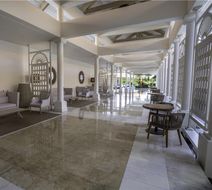 Hyatt Regency Grand Reserve Lobby