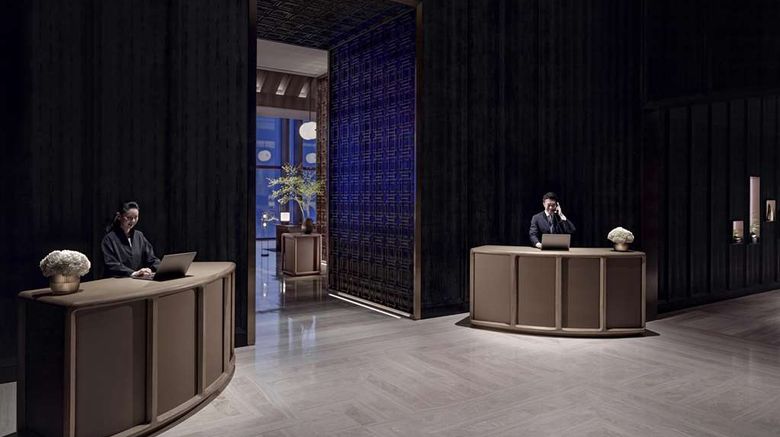 <b>Park Hyatt Shenzhen Futian Lobby</b>. Images powered by <a href="https://iceportal.shijigroup.com/" title="IcePortal" target="_blank">IcePortal</a>.