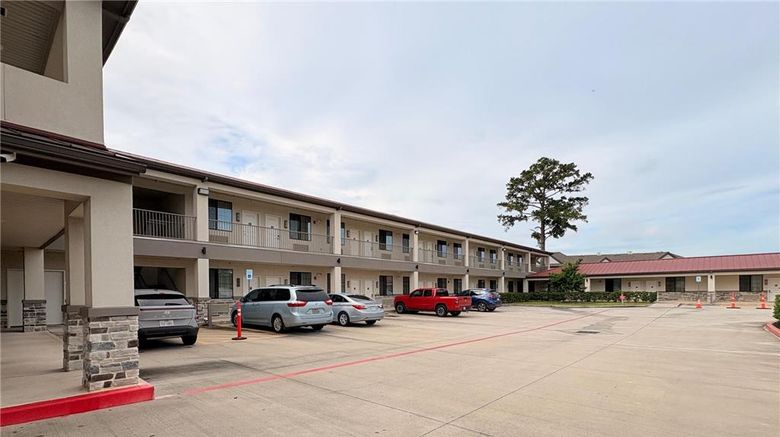 <b>Americas Best Value Inn Veterans Memoria Other</b>. Images powered by <a href="https://iceportal.shijigroup.com/" title="IcePortal" target="_blank">IcePortal</a>.