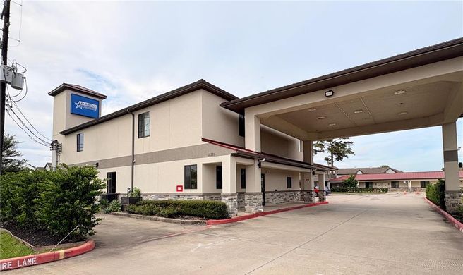 Americas Best Value Inn Veterans Memoria Exterior
