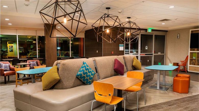 <b>Home2 Suites Bakersfield Lobby</b>. Images powered by <a href="https://iceportal.shijigroup.com/" title="IcePortal" target="_blank">IcePortal</a>.