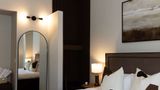Watt Hotel Rahway, Tapestry Collection Room