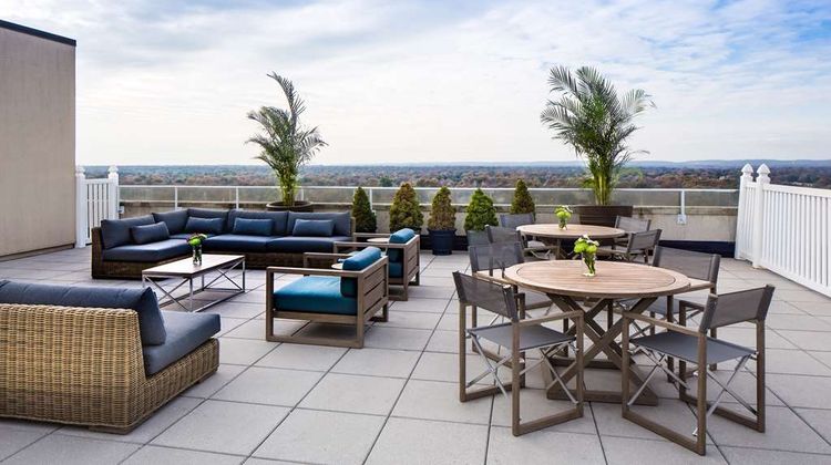 Watt Hotel Rahway, Tapestry Collection Restaurant