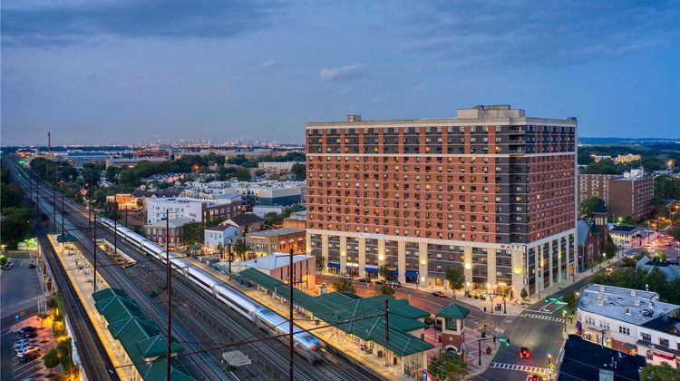 Watt Hotel Rahway, Tapestry Collection Exterior