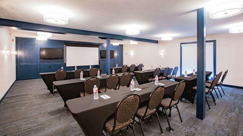 <b>The Burgundy Hotel, Tapestry Collection Meeting</b>. Images powered by <a href="https://iceportal.shijigroup.com/" title="IcePortal" target="_blank">IcePortal</a>.