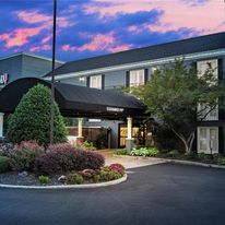 The Burgundy Hotel, Tapestry Collection