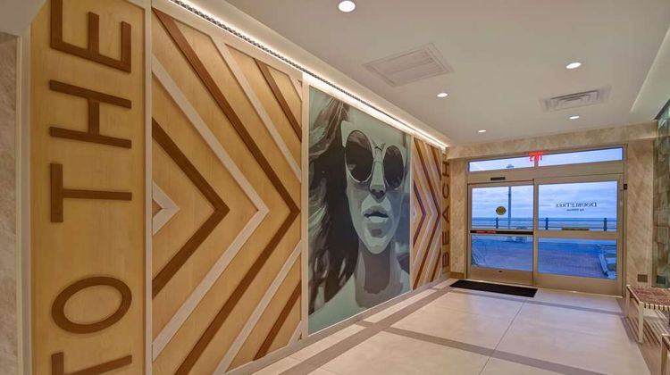 Doubletree Virginia Beach Oceanfront Lobby