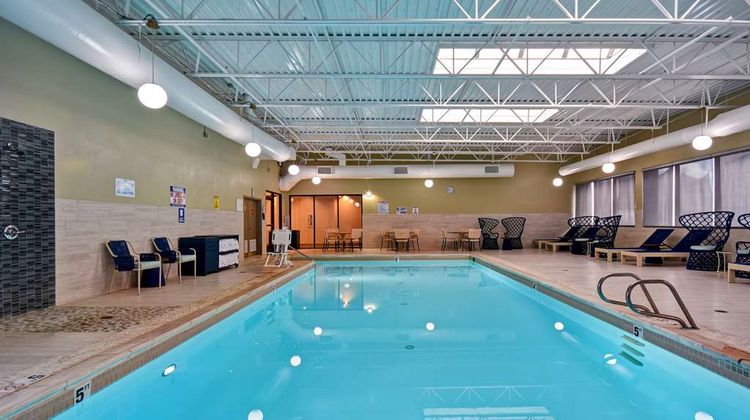 Doubletree Virginia Beach Oceanfront Pool