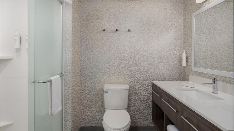 Home2 Stes by Hilton Portland Hillsboro Room