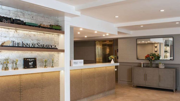 Inn at Saratoga, Tapestry Collection Lobby