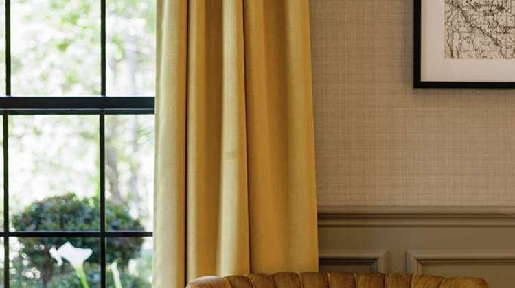 Inn at Saratoga, Tapestry Collection Room