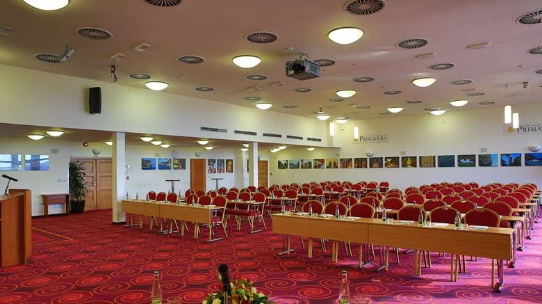 <b>Primavera Hotel & Congress Meeting</b>. Images powered by <a href="https://iceportal.shijigroup.com/" title="IcePortal" target="_blank">IcePortal</a>.