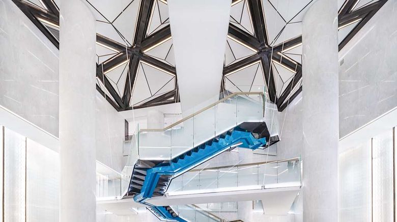 Radisson Blu Hotel Hangzhou Xintiandi Lobby. Images powered by <a href="https://iceportal.shijigroup.com" target="_blank" rel="noopener">Ice Portal</a>.