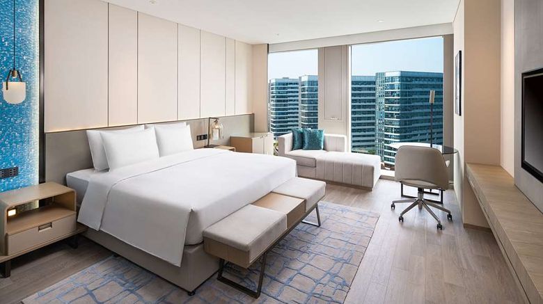 <b>Radisson Blu Hotel Hangzhou Xintiandi Room</b>. Images powered by <a href="https://iceportal.shijigroup.com/" title="IcePortal" target="_blank">IcePortal</a>.