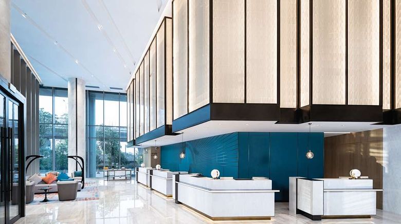 <b>Radisson Blu Hotel Hangzhou Xintiandi Lobby</b>. Images powered by <a href="https://iceportal.shijigroup.com/" title="IcePortal" target="_blank">IcePortal</a>.