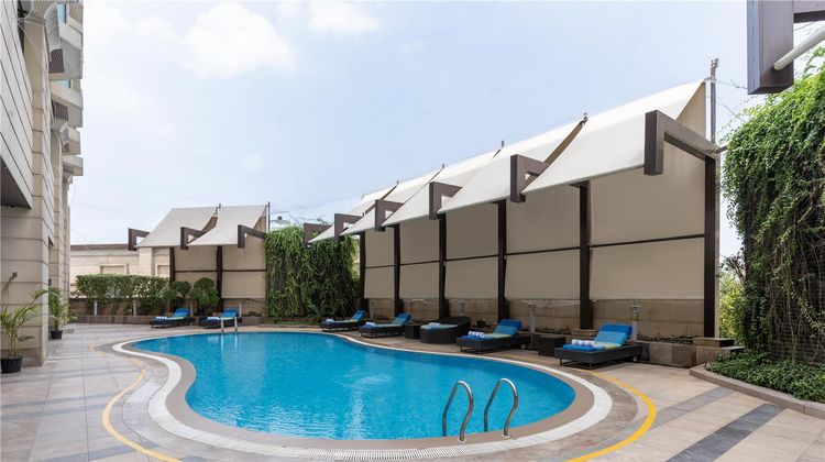 Radisson Blu Hotel Greater Noida Pool