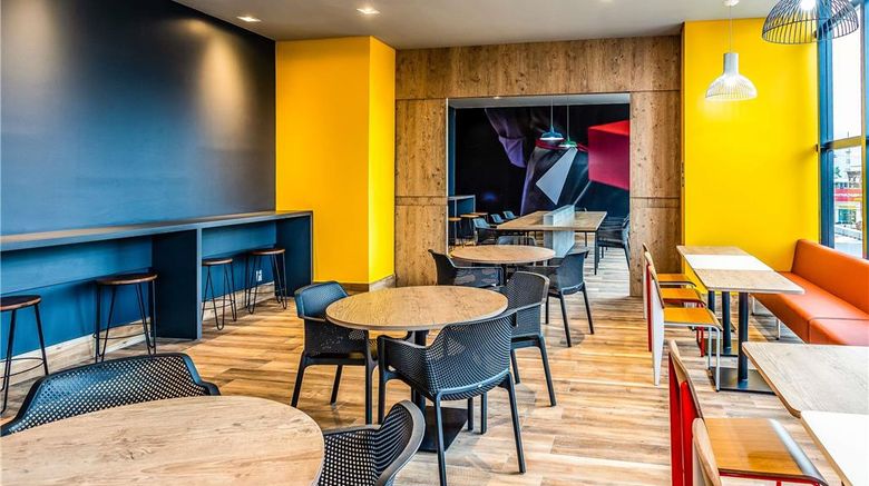 <b>Ibis Palmas Avenida JK Restaurant</b>. Images powered by <a href="https://iceportal.shijigroup.com/" title="IcePortal" target="_blank">IcePortal</a>.