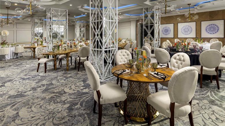 <b>Mercure Sibiu Airport Restaurant</b>. Images powered by <a href="https://iceportal.shijigroup.com/" title="IcePortal" target="_blank">IcePortal</a>.