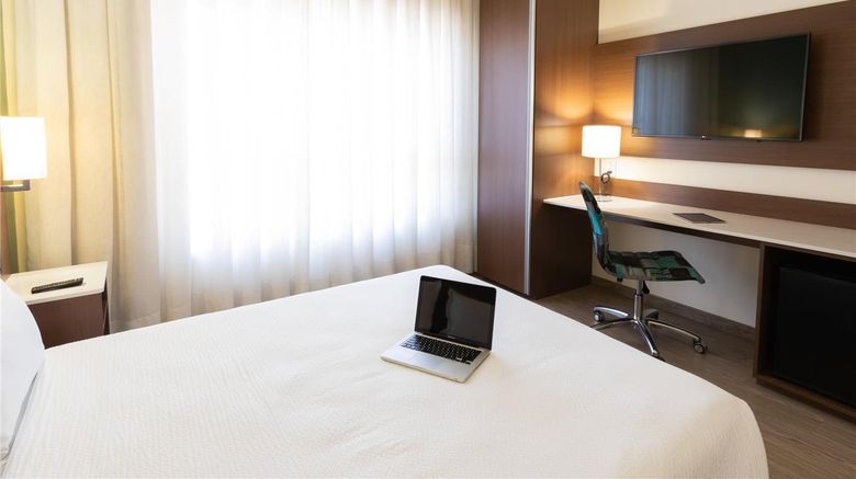 <b>Ibis Styles Curitiba Aeroporto Room</b>. Images powered by <a href="https://iceportal.shijigroup.com/" title="IcePortal" target="_blank">IcePortal</a>.