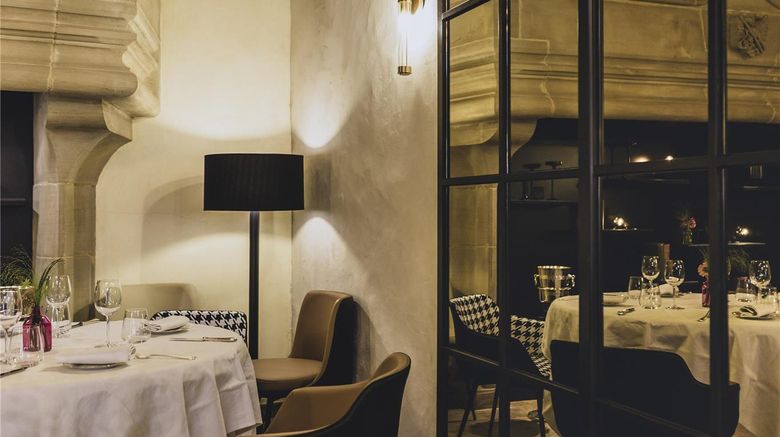 <b>Mercure Figeac Viguier Du Roy Restaurant</b>. Images powered by <a href="https://iceportal.shijigroup.com/" title="IcePortal" target="_blank">IcePortal</a>.