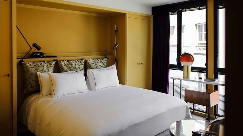 <b>Hotel Le Ballu Room</b>. Images powered by <a href="https://iceportal.shijigroup.com/" title="IcePortal" target="_blank">IcePortal</a>.