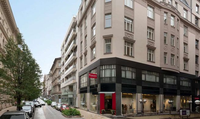 Ramada by Wyndham Budapest City Center Exterior