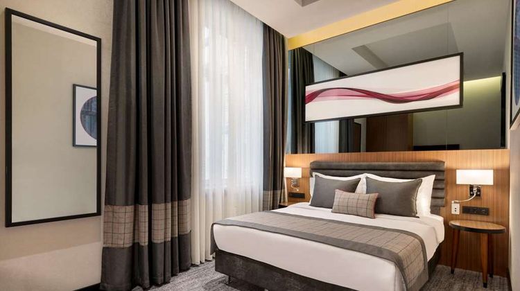 Ramada by Wyndham Budapest City Center Room