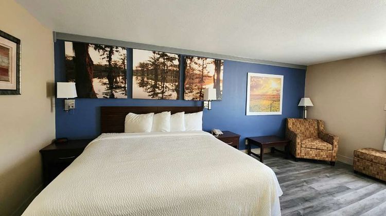 Days Inn by Wyndham Rosenberg Room
