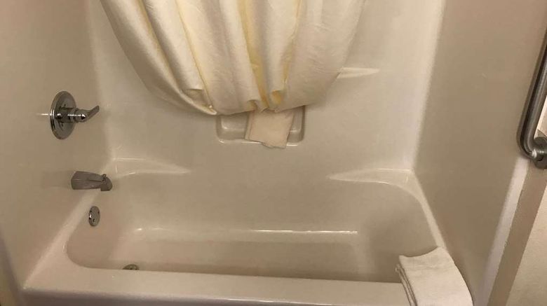 <b>AmericInn by Wyndham Maquoketa Room</b>. Images powered by <a href="https://iceportal.shijigroup.com/" title="IcePortal" target="_blank">IcePortal</a>.