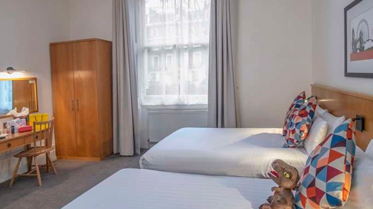 Queensway, Sure Hotel Collection by BW Room
