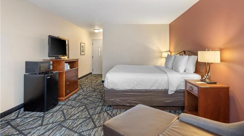 <b>SureStay Plus by Best Western Auburn Room</b>. Images powered by <a href="https://iceportal.shijigroup.com/" title="IcePortal" target="_blank">IcePortal</a>.