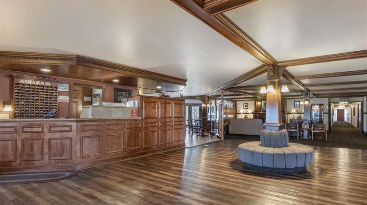 SureStay Plus by Best Western Auburn Lobby