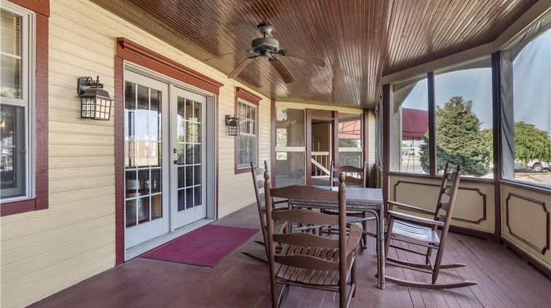 <b>SureStay Plus by Best Western Auburn Other</b>. Images powered by <a href="https://iceportal.shijigroup.com/" title="IcePortal" target="_blank">IcePortal</a>.