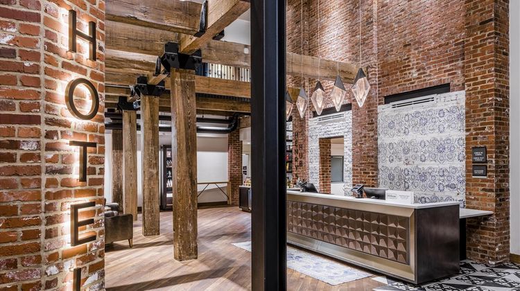 The Wilbur Lititz, Tapestry Collection Lobby