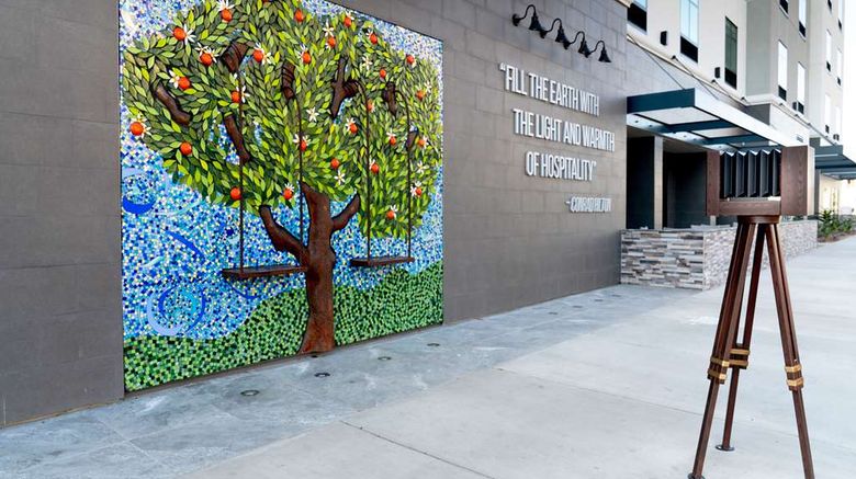 <b>Hampton Inn Riverside Downtown Exterior</b>. Images powered by <a href="https://iceportal.shijigroup.com/" title="IcePortal" target="_blank">IcePortal</a>.