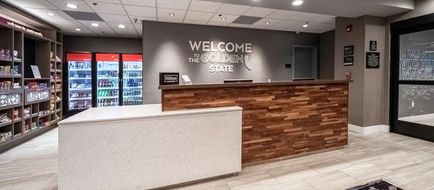 Hampton Inn & Suites Santa Maria Lobby