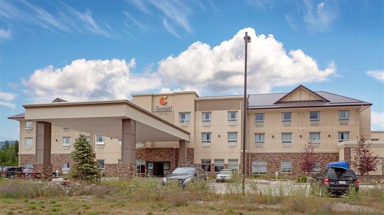Comfort Inn & Suites Valemount Exterior