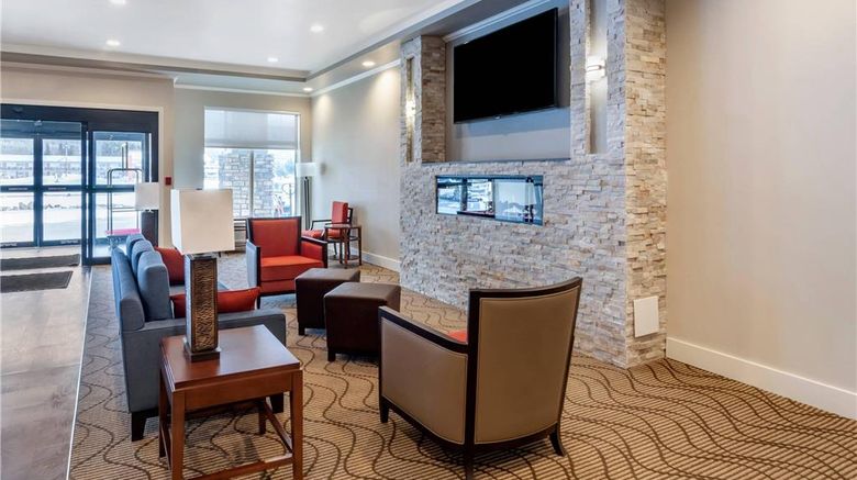 <b>Comfort Inn & Suites Valemount Lobby</b>. Images powered by <a href="https://iceportal.shijigroup.com/" title="IcePortal" target="_blank">IcePortal</a>.