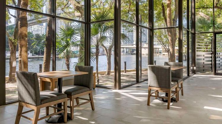 Comfort Inn and Suites Downtown-Port of Miami Restaurant